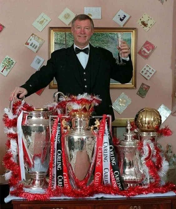 Alex Ferguson (เซอร์ อเล็กซ์ เฟอร์กูสัน) ผู้จัดการทีมในตำนานของแมนเชสเตอร์ ยูไนเต็ด By KUBET